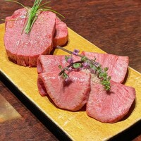 黒毛和牛焼肉 虎斑 北新地店 - 