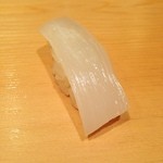 すし 豊倉 - スミイカのコリコリ加減がなんて素敵なんだ！
      (￣▽￣)