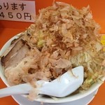 笑福 - ラーメン大盛、全（ニンニク、野菜、アブラ、カラメ）マシ     ７５０円