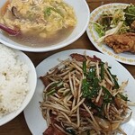 中華料理 温品飯店 - ニラレバ炒め定食