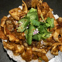 十勝ハーブ牛焼肉 MONMOM - 十勝ハーブ牛カレー味の内臓1000円税込大盛サービス