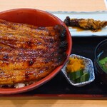 Unakatsu - 超デカ盛り,いかだ丼  ￥2450  肝焼き ￥190