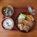 Fujiya Karaage Ten - 定食・並