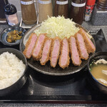 とんかつとカツカレーの店 キセキ食堂 - キセキさくら盛り定食