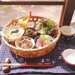 古民家で昼ごはん梅里 - 