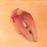 すし 豊倉 - すっごくアッサリ〆て
      ありますね(￣▽￣)
      脂がのった旨い鯖です！
      ☆*:.｡. o(≧▽≦)o .｡.:*☆