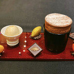 ガストロノミー ジョエル・ロブション - スフレショコラ グラスヴァニーユと共に