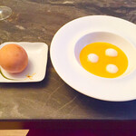 スープとカレー ボンジョルネ - ●スープ
      人参のポタージュとビーツのパン