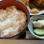 和風レストラン　キャニオン - ご飯と漬物