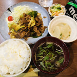 家庭料理居酒屋 よってって - ♪回鍋肉定食¥500