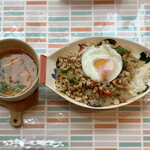 タイ・ベトナム料理の店 アジアの味 - アジアの味丼 ¥1,000 ＋ トムヤムクン（小） ¥250