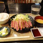 Gyuukatsu Uemura - 牛かつ定食120グラム1309円