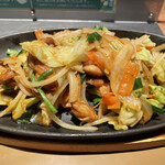 Yayoi Ken - せせりと野菜の味噌炒め