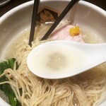 真鯛らーめん 麺魚 - スープ