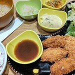 chawan - 広島県産牡蠣フライとやわらかひれかつ¥1，290（税込み\1,419)