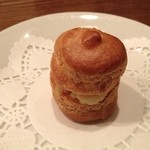 帆立と白身魚のリエット入りシュー