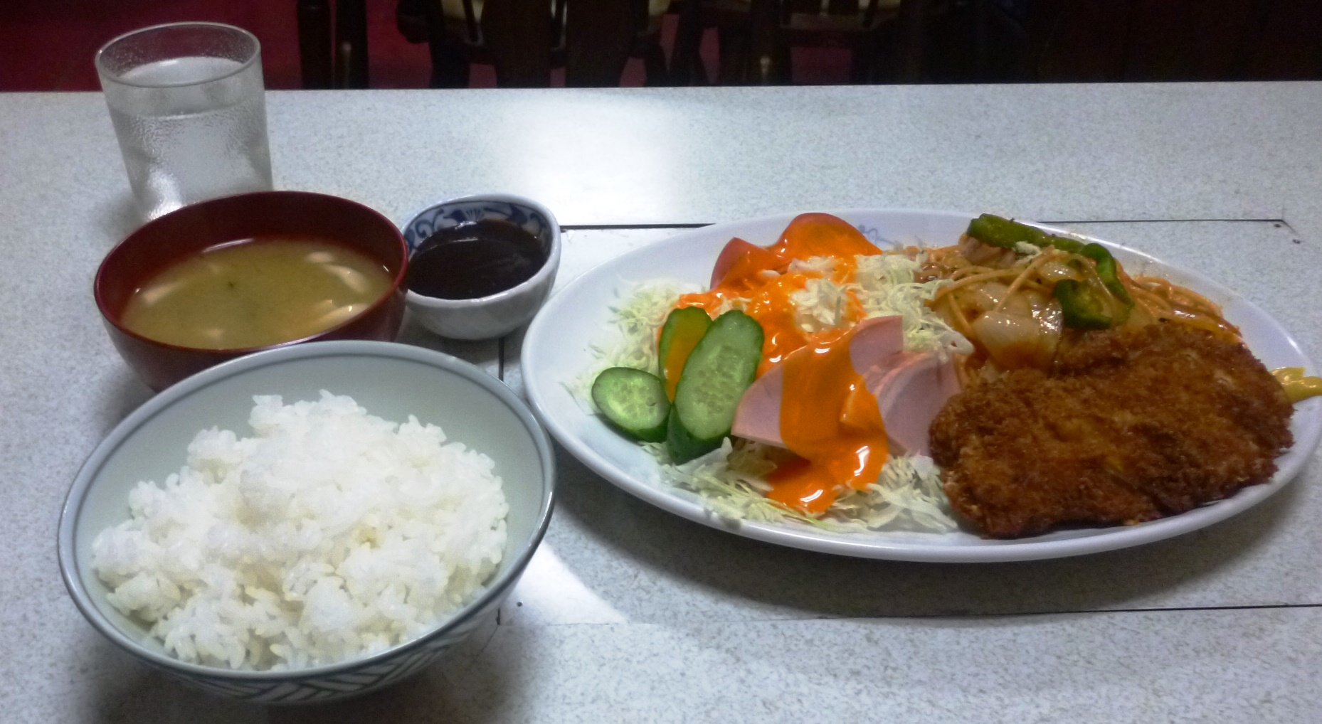 コマツ name=