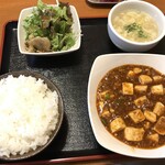 中華酒場 麒麟 - 麻婆豆腐定食（880円）