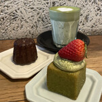 MONZ CAFE - 『カヌレ(プレーン)』
            『イチゴ抹茶のベイクドケーキ』
            『抹茶ラテ(Hot)』