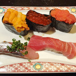 鮨でですけ - 生ウニもたっぷり〜♬