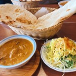 Ajian Kicchin Asuka - 日替わりカレーのチキン&シメジ　880円