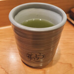 弁天山美家古寿司 - お茶