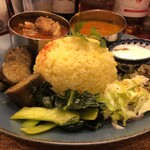 チーズケーキと彩りカレー Luna piena - 