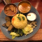 チーズケーキと彩りカレー Luna piena - 副菜は手間かけて作られていますがシンプルなところが好きです。栄養バランスもいいですね。