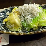 Izakaya Fukunchi - シラスと春キャベツの蒸し焼き