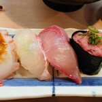 阿波水産 - 令和4年2月 ランチタイム
            阿波定食のにぎり