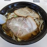 よしだや - 料理写真:野菜チャーシューメン