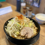ジャンクガレッジ  - 冬の風物詩埼玉辛い味噌ラーメン