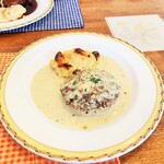 キャセロール - キャセロール特製ハンバーグステーキ・種マスタードソース。