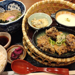 Toro Mugi - 塩麹唐揚げ定食、蕎麦付き