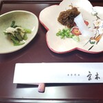 宮本 - 料理写真:小鉢…春菊と湯葉のお浸し
向付…いかともずくの素麺