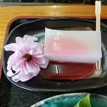 Teuchi Nihachi Soba - 花がすみ！美しい！容姿端麗で味も淡麗です！