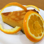 Nelum Mala - 「オレンジ・ケーキ」（\350）