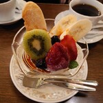 喫茶翡翠 - プリンアラモード＆ブレンドコーヒー
