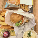 Bb.q OLIVE CHICKEN cafe - 