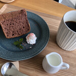 107cafe+dogs - ココアのシフォンケーキ