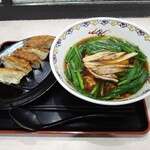 都賀西方パーキングエリア(上り)フードコート - 醤油にらラーメン(餃子5個)