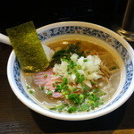 麺処 夏海 - 煮干豚骨ラーメン