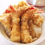 伊豆家 - 主役の海老はぷりぷりで、期待を裏切らない美味しさ