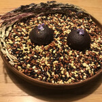 communico - こちらも始まりの一品。中に鴨のレバーペースト入り。