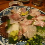 大入亭 - 刺し身盛り合わせ