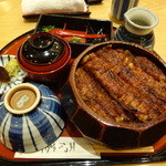 あつた蓬莱軒 松坂屋店 - 