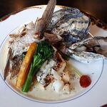 ステーキ・洋食のTANTO屋 - 鯛と魚介のポワレ（坊勢の牡蠣付き）2022.2