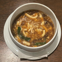 青菜 丸の内ブリックスクエア店 - 2022.02.23 (水)   黒酢のサンラータン麺　1550円（税込）