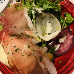 サラマンジェ ドゥ カジノ - 本日のキッシュ