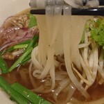 Oookayamanobetonamuryouri hanoinohoisan - 麺アップ